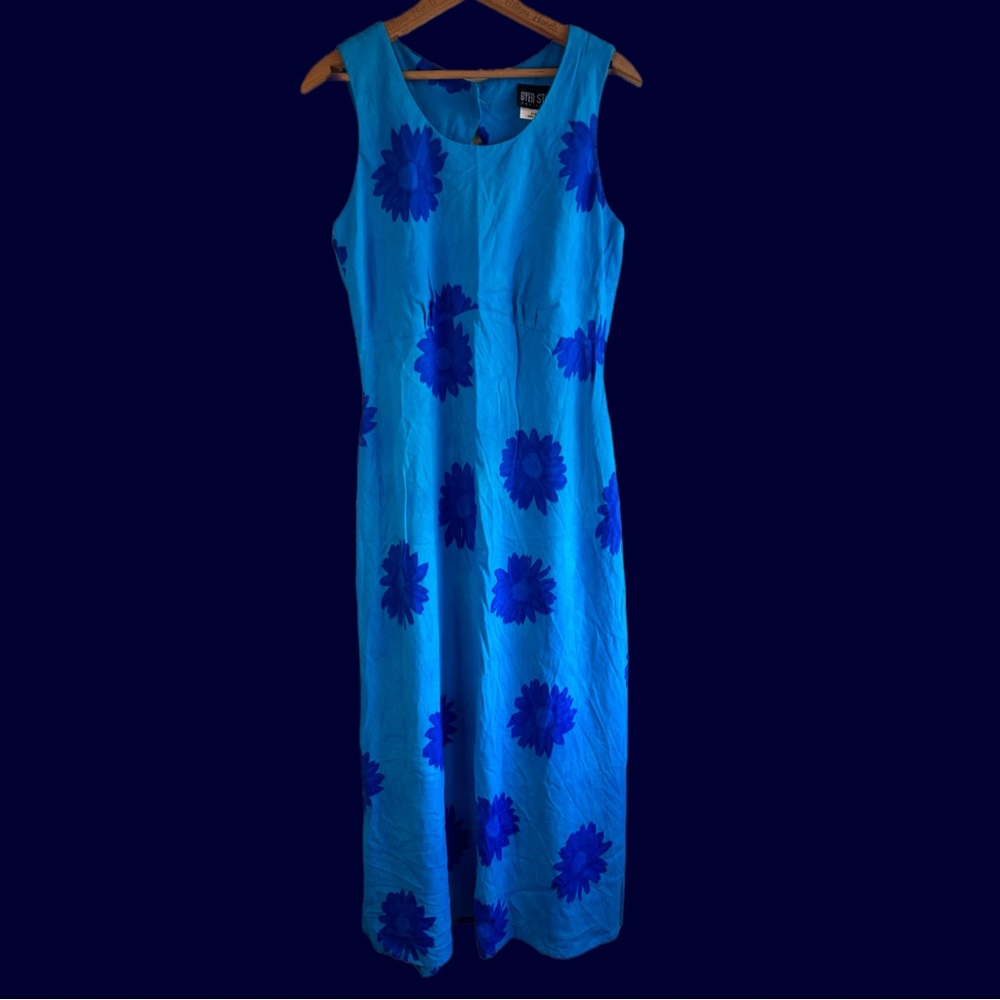 Adorable Vintage 90s Byer Studio Peekaboo Button Back MIDI Dress